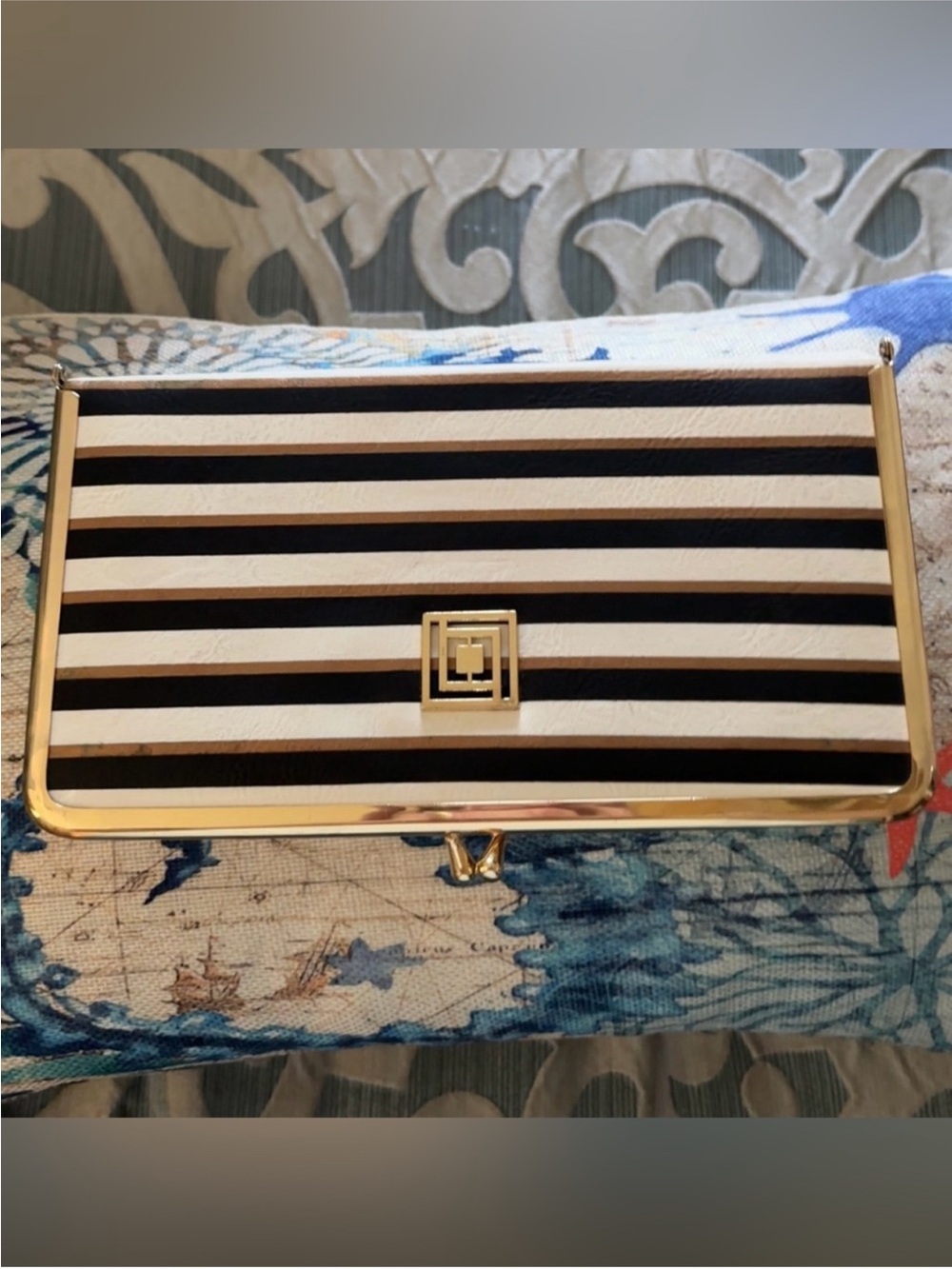 NWOT ~ Liz Claiborne Striped Black and White Jewelry Organizer W/Gold Accent